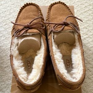 UGGs Dakota Slippers